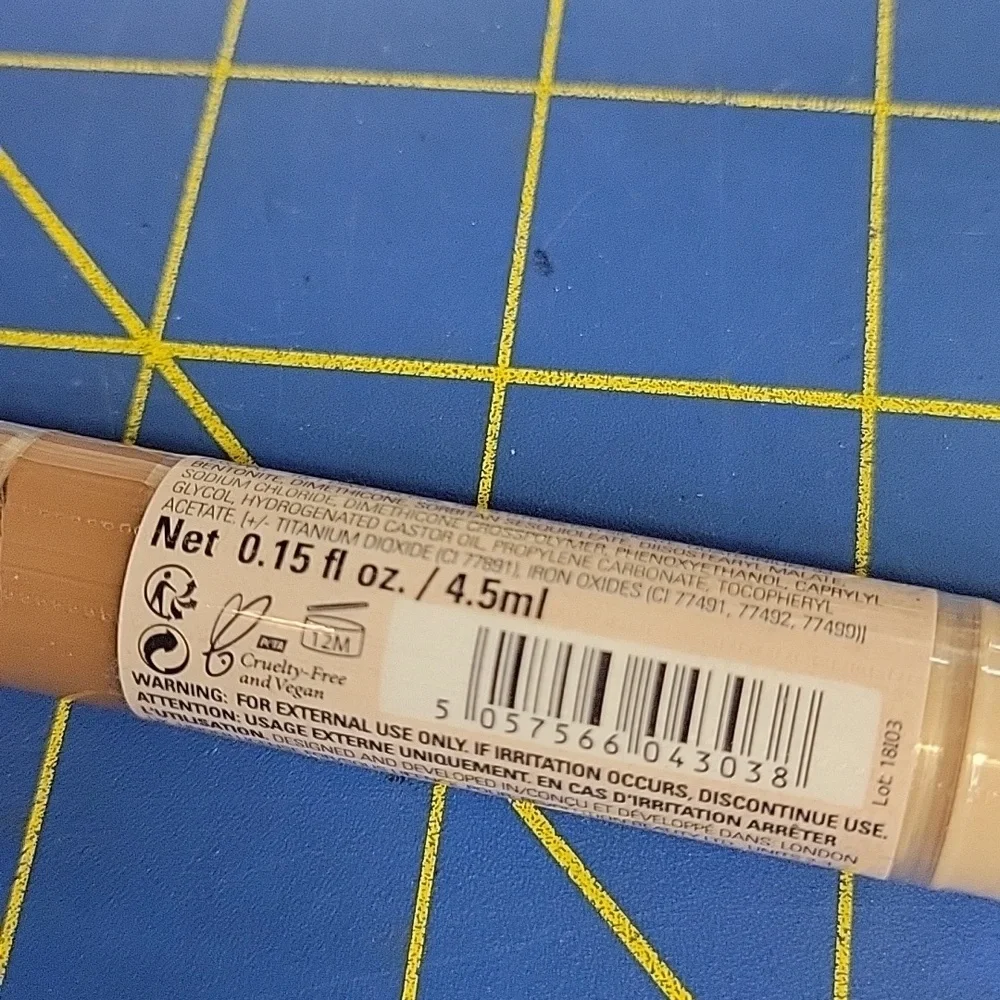Revolution Fast Base Concealer for Flawless Coverage C13 New 4.5ml